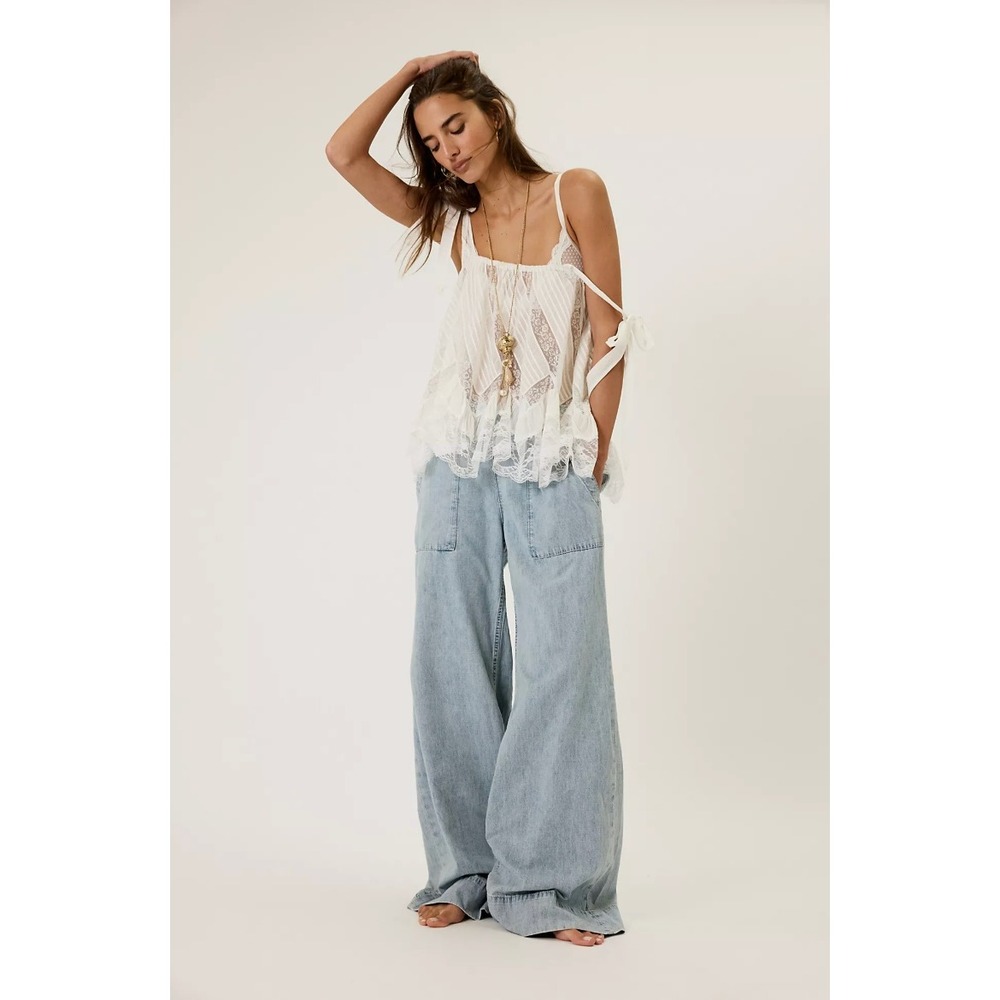 We The Free Light Wash Wide Leg Jeans